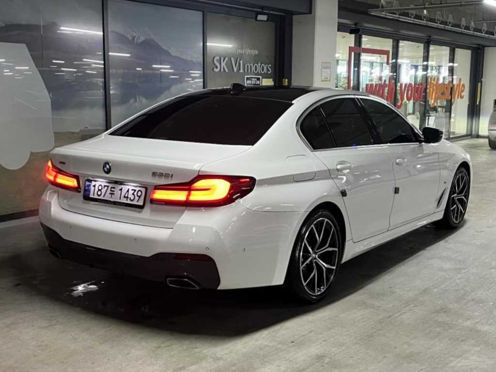 BMW 5 Series - Vista 4