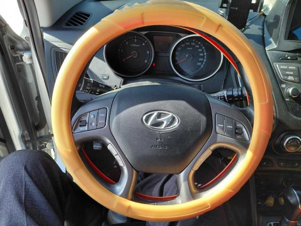 HYUNDAI Tucson - Vista 9