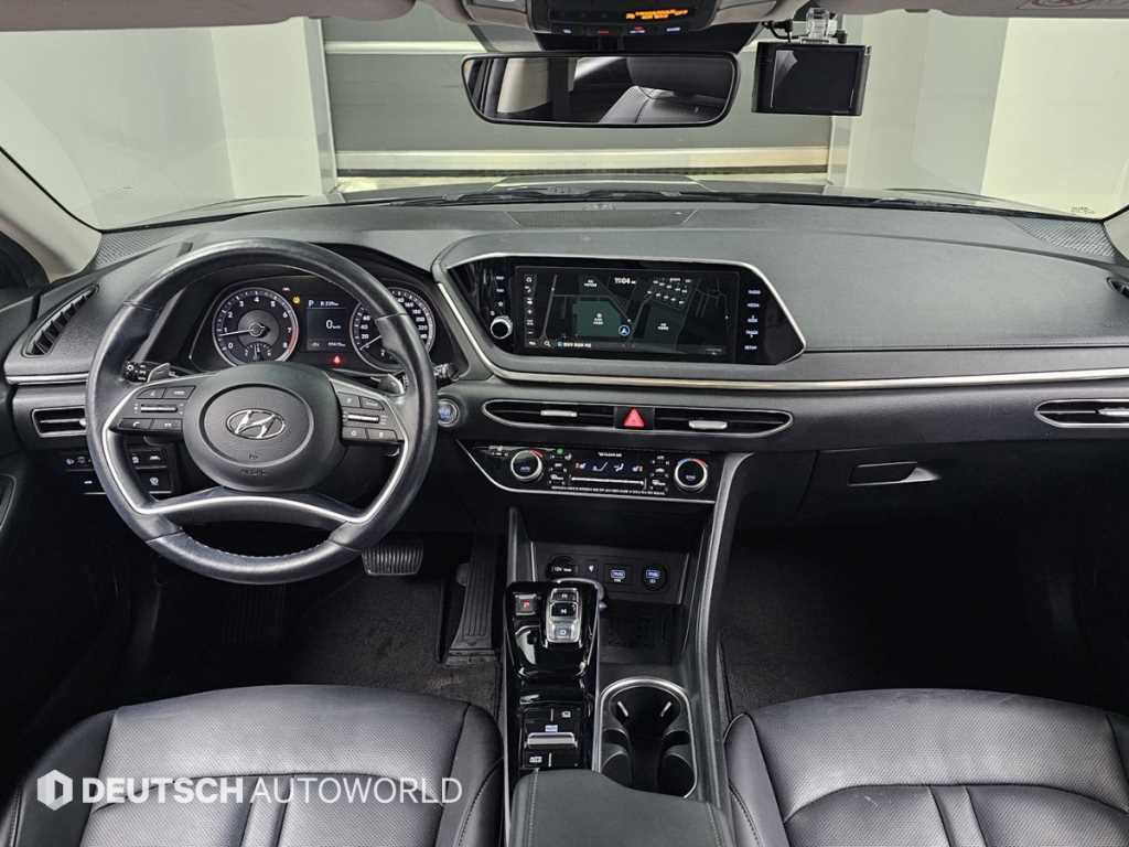 HYUNDAI Sonata - Vista 7