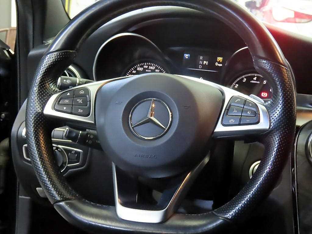 Mercedes Benz C Class - Vista 8