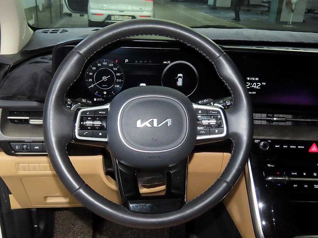 KIA Carnival 2023 the color of pearl - Importación desde Corea - HF Imports Iquique - Foto 13
