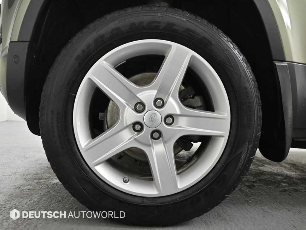 Land Rover Defender - Vista 5