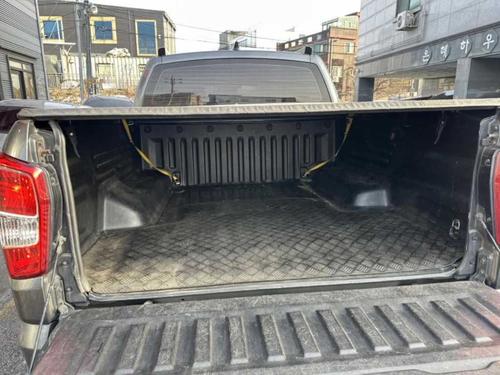 Ssangyong Rexton - Vista 10