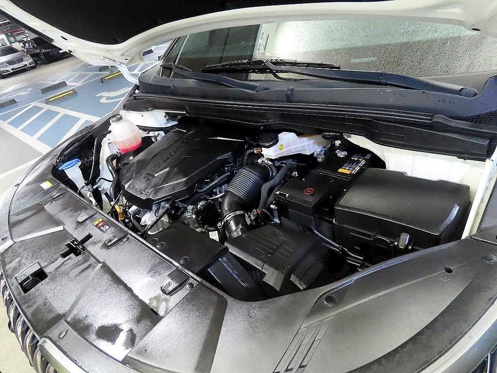 KIA Carnival 2023 the color of pearl - Importación desde Corea - HF Imports Iquique - Foto 19