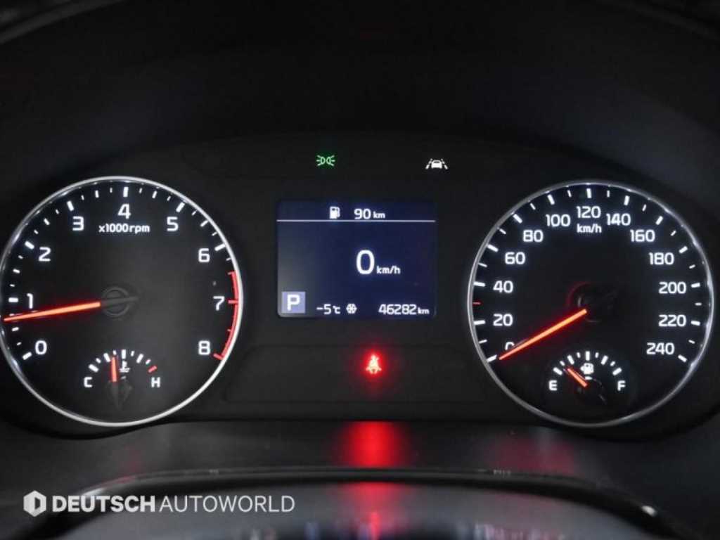 KIA Seltos - Vista 8