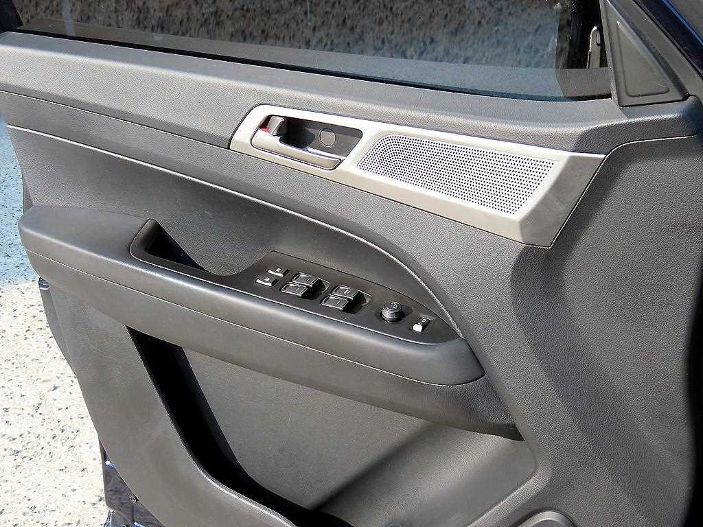 Ssangyong Rexton - Vista 11