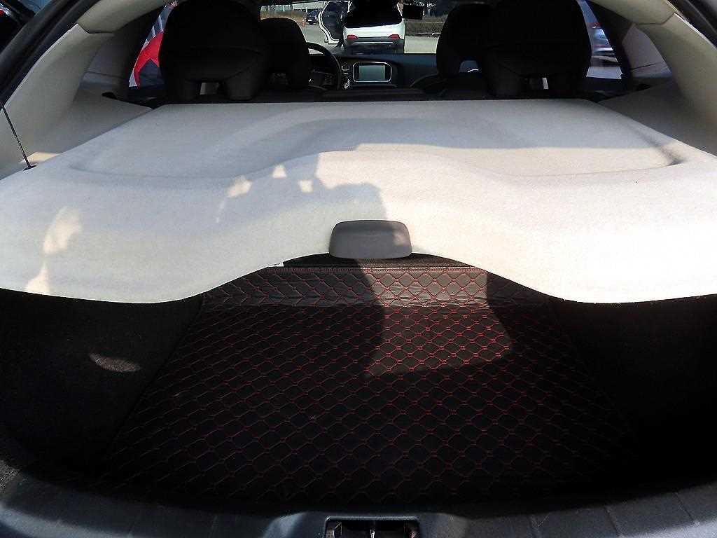 Volvo V40 2014 Azul - Importación desde Corea - HF Imports Iquique - Foto 15