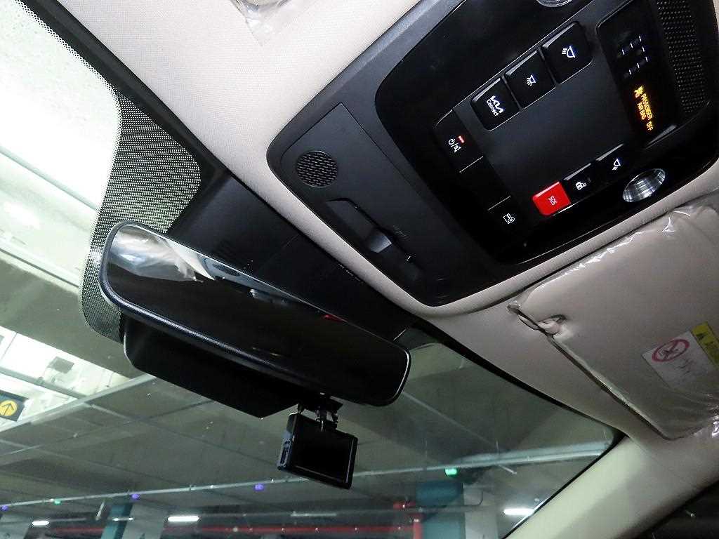 KIA Carnival 2023 the color of pearl - Importación desde Corea - HF Imports Iquique - Foto 16