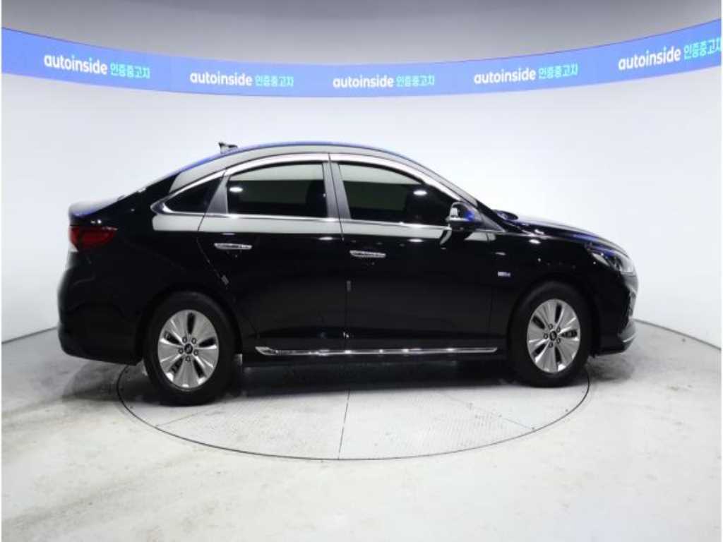 HYUNDAI Sonata - Vista 4