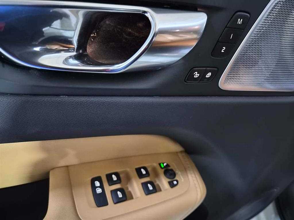 Volvo XC60 - Vista 11