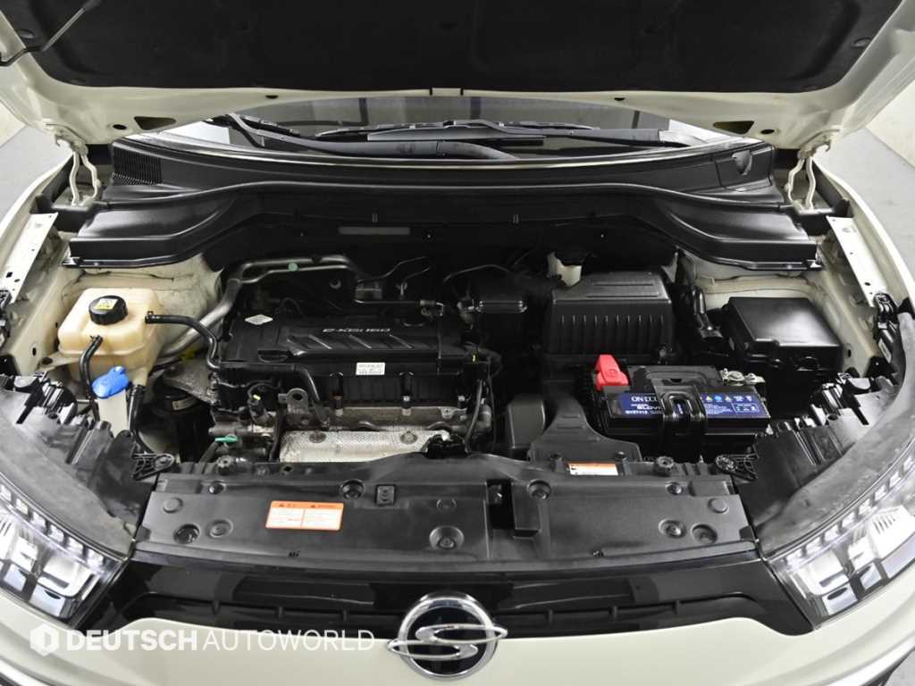 Ssangyong Tivoli - Vista 6