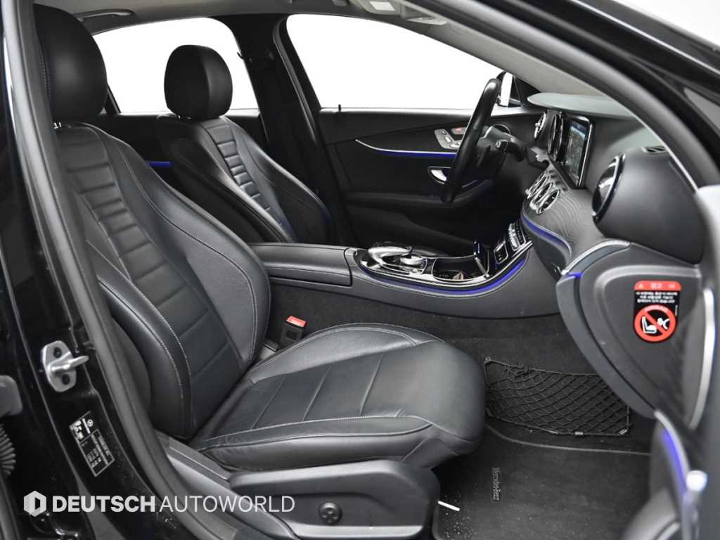 Mercedes Benz E class - Vista 10