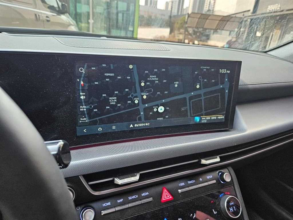 HYUNDAI Sonata - Vista 6