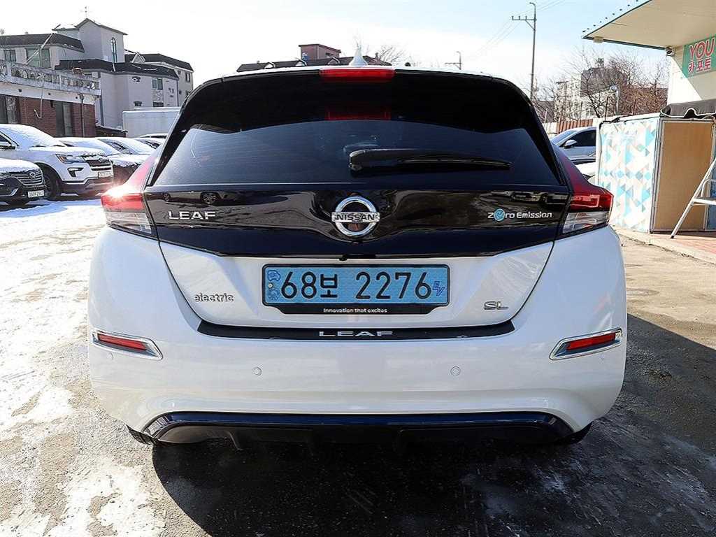 Nissan Leaf - Vista 4