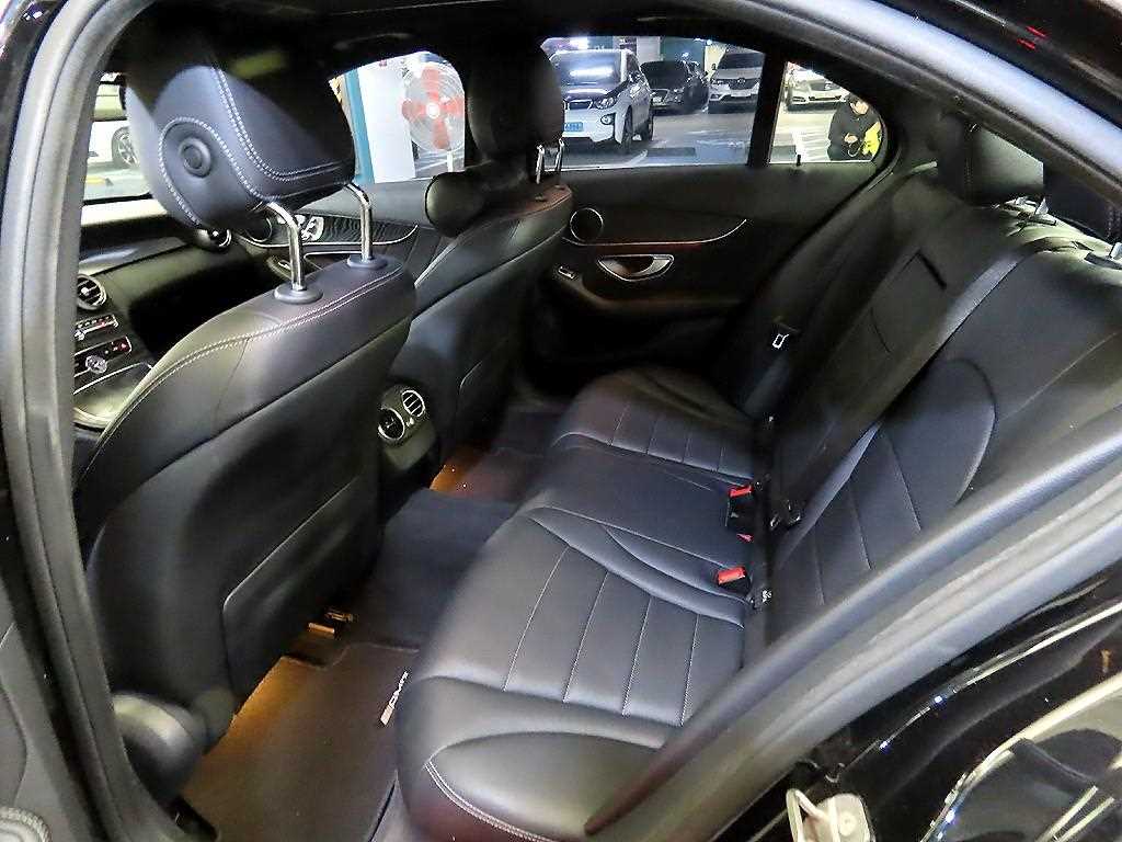 Mercedes Benz C Class - Vista 7