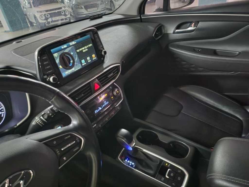 HYUNDAI Santa Fe - Vista 6