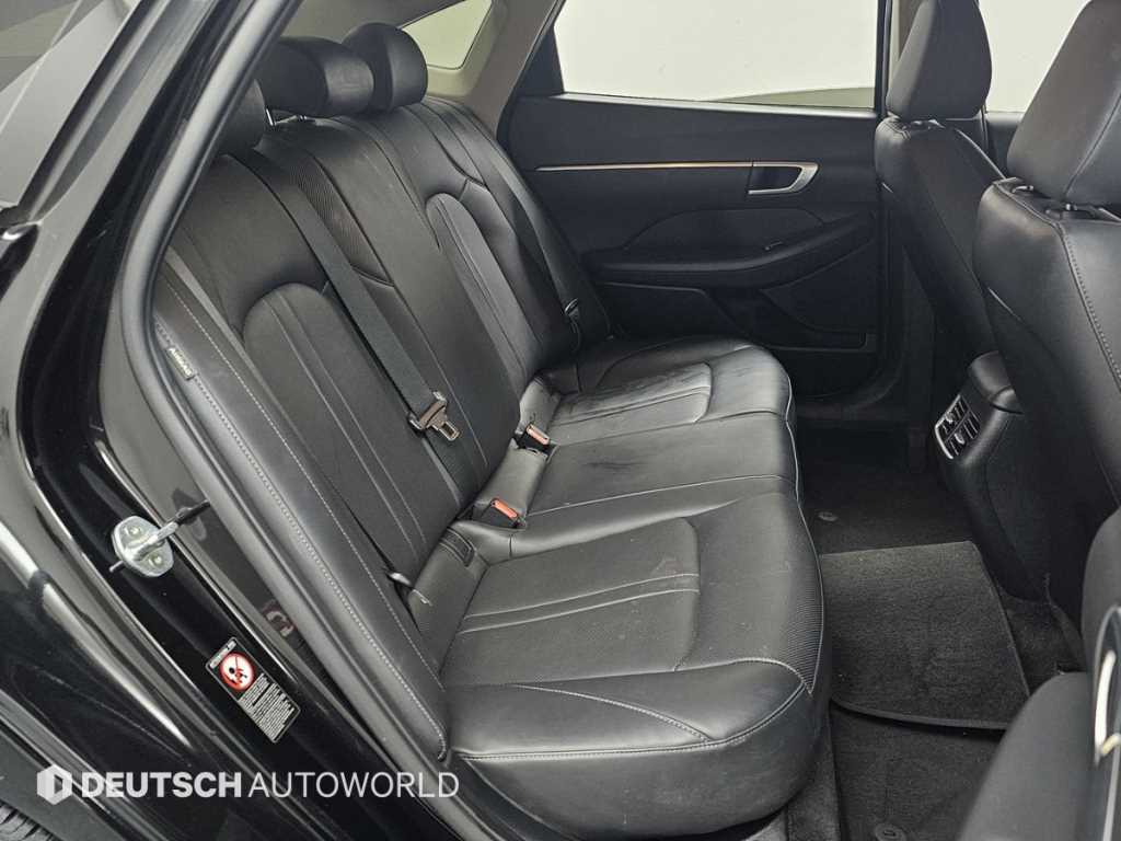 HYUNDAI Sonata - Vista 12