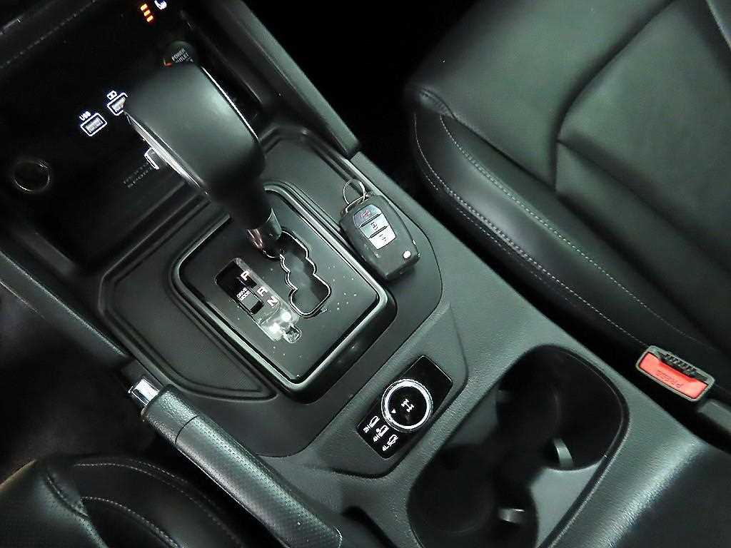 Ssangyong Rexton - Vista 10