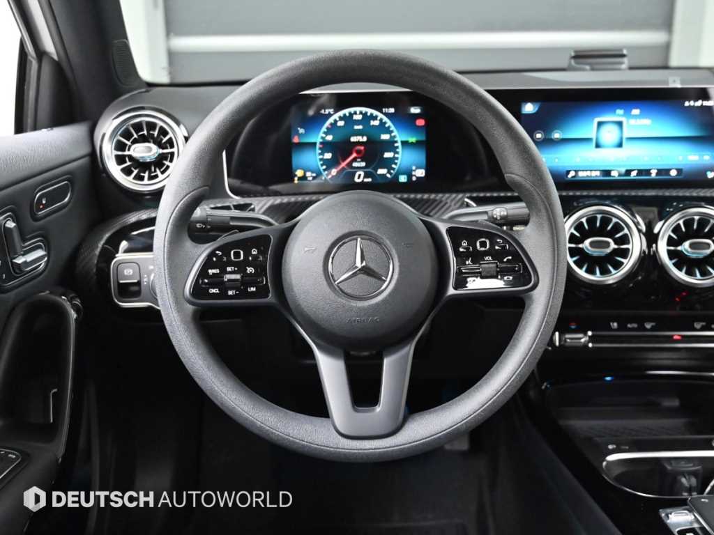 Mercedes Benz A Class 2020 Blanco - Importación desde Corea - HF Imports Iquique - Foto 13