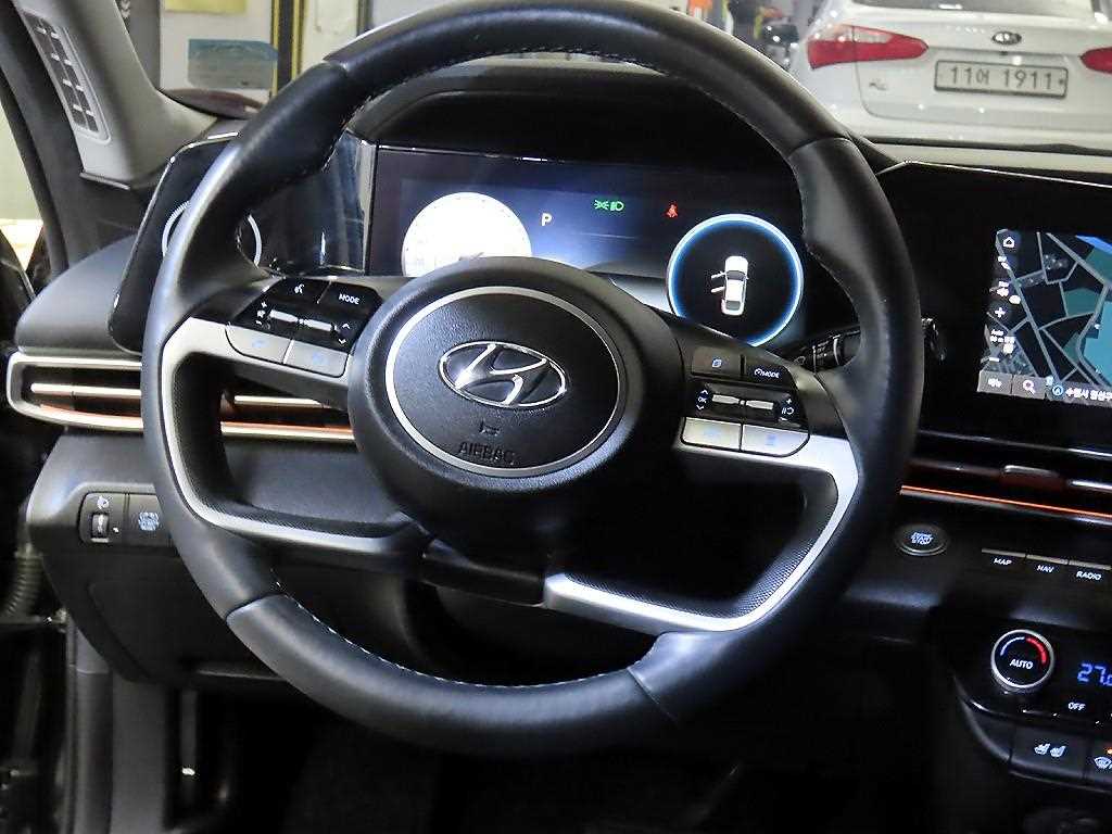 HYUNDAI Avante - Vista 8