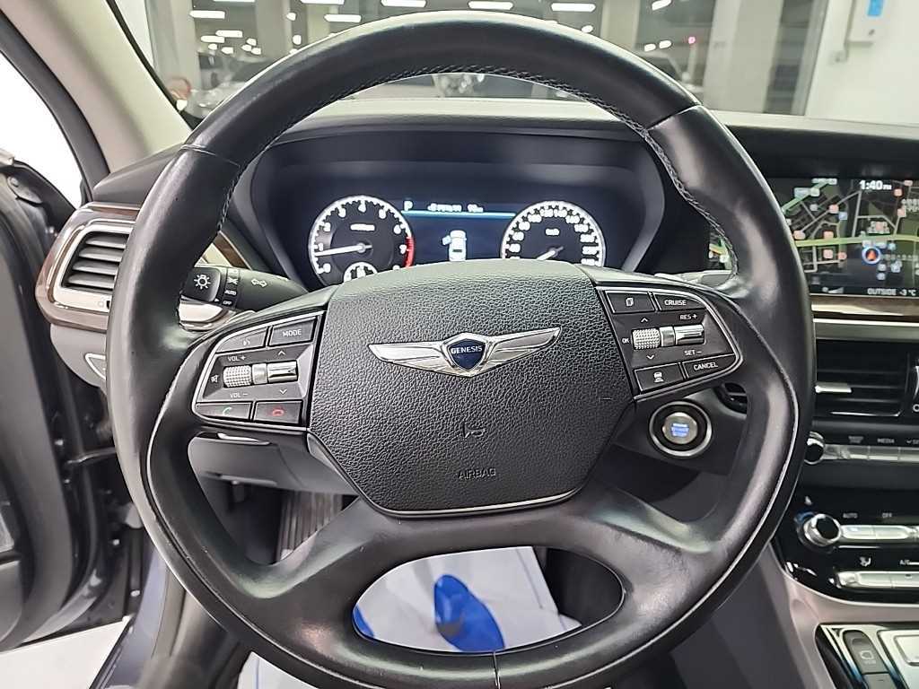 Genesis EQ900 - Vista 9