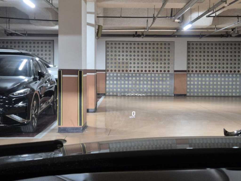 HYUNDAI Equus - Vista 9