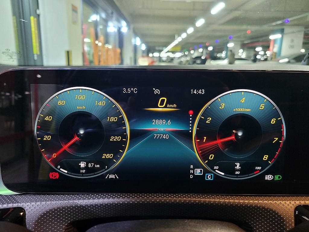 Mercedes Benz CLA Class - Vista 10