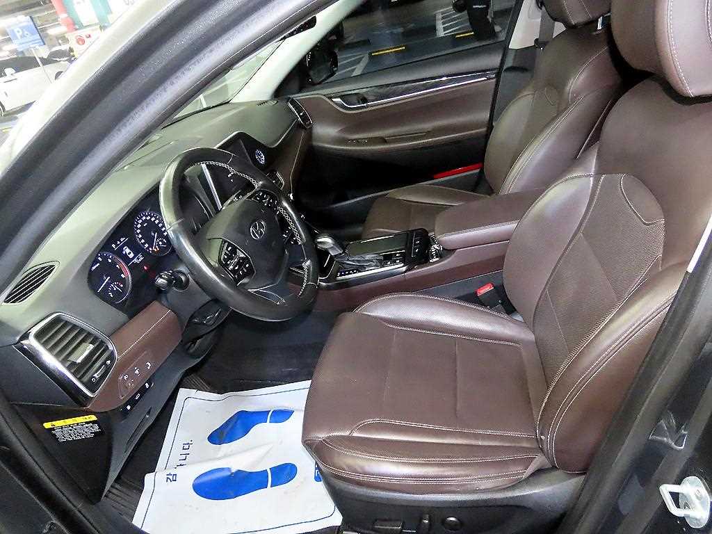 HYUNDAI Grandeur - Vista 6