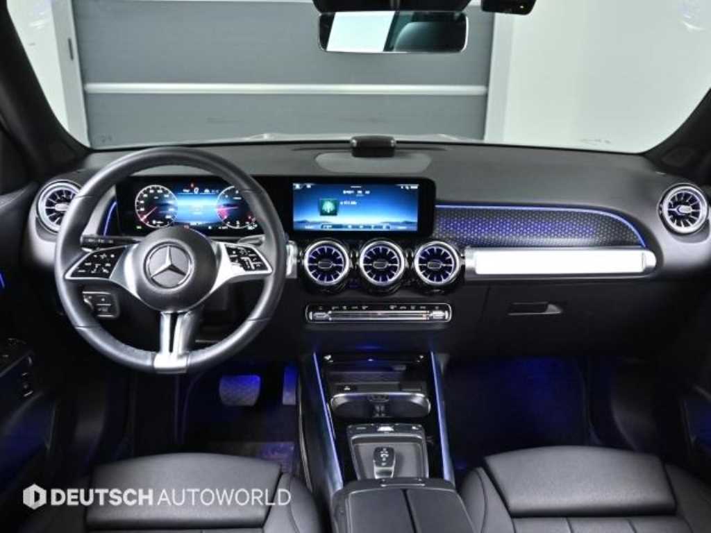 Mercedes Benz GLB Class - Vista 7