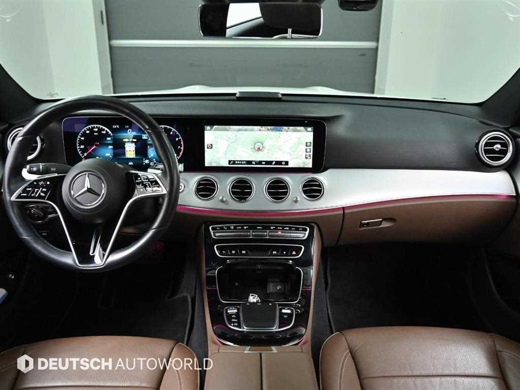 Mercedes Benz E class - Vista 7