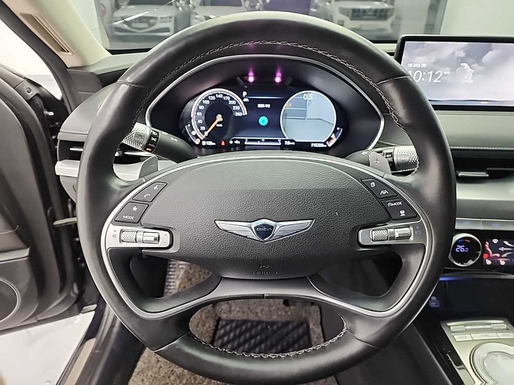 Genesis G80 - Vista 9