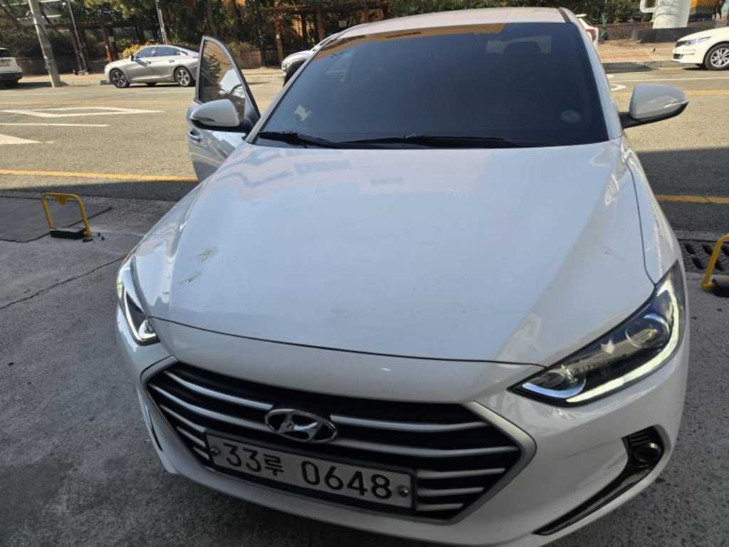 HYUNDAI Avante 2017 Blanco - Importación desde Corea - HF Imports Iquique - Foto 1
