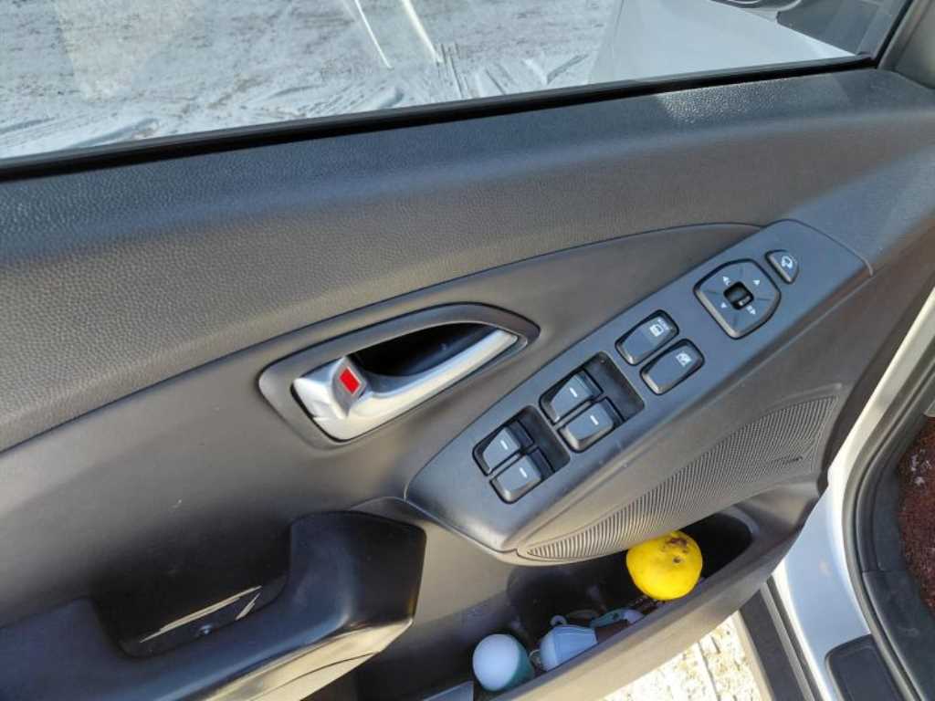 HYUNDAI Tucson - Vista 5