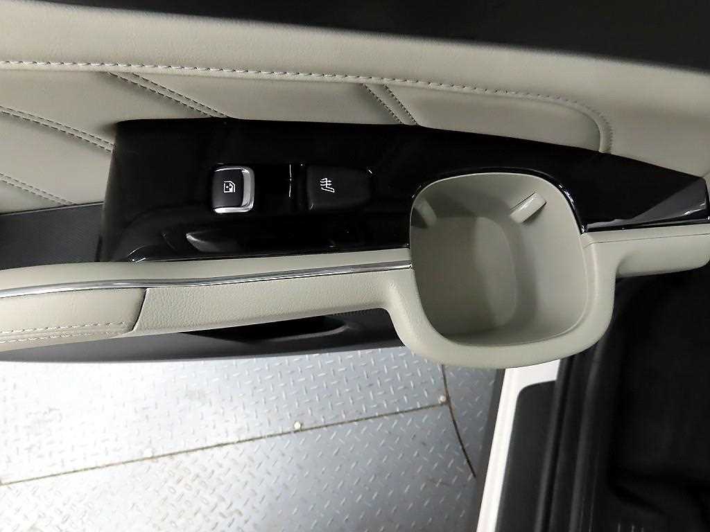 KIA Sorento - Vista 12