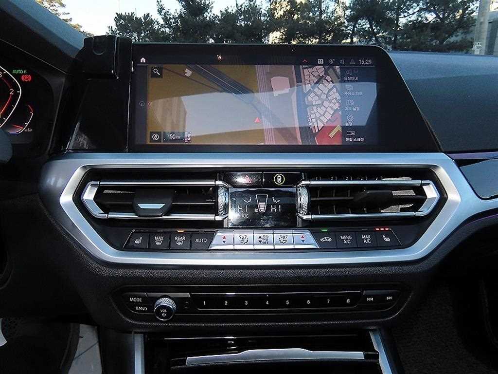 BMW 3 series 2020 Negro - Importación desde Corea - HF Imports Iquique - Foto 13