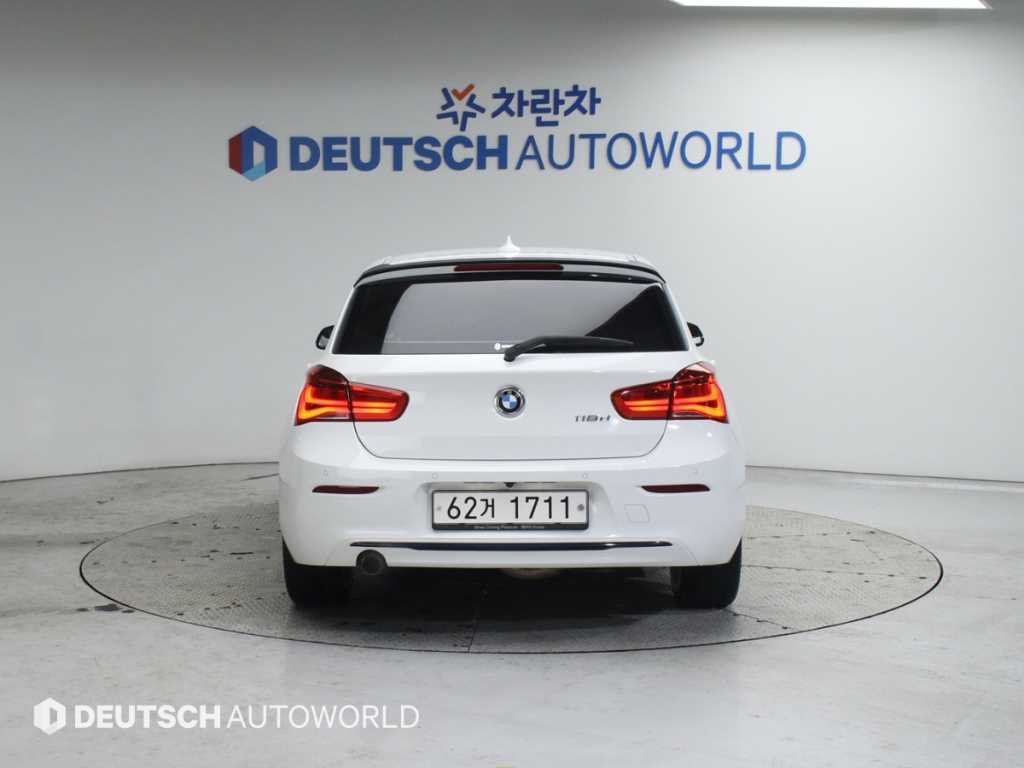 BMW 1 series - Vista 4
