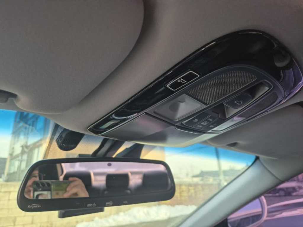 HYUNDAI Aslan - Vista 10