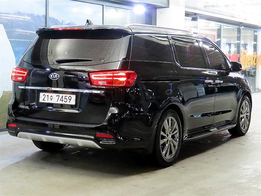 KIA Carnival - Vista 4