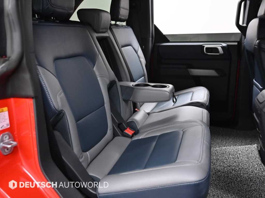 Ford Bronco - Vista 12