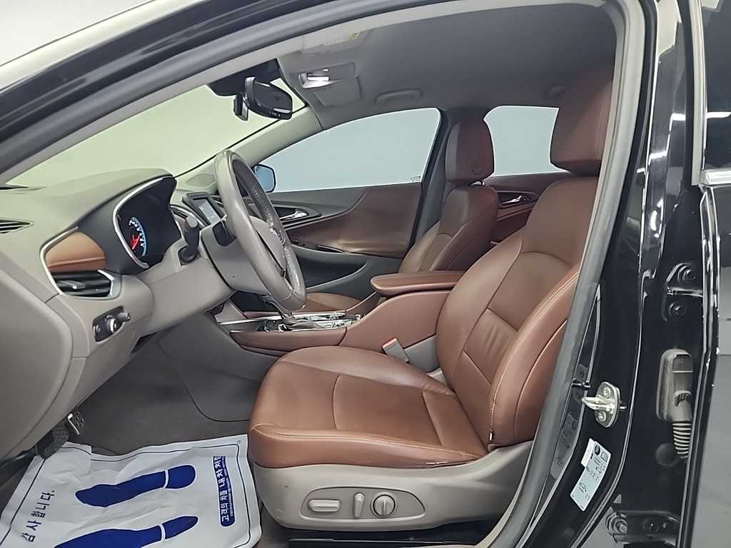 Chevrolet Malibu - Vista 11