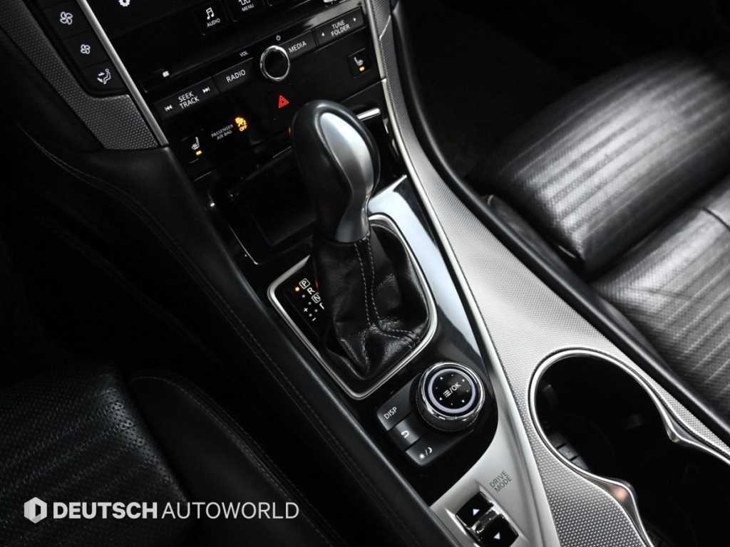 Infiniti Q - Vista 9