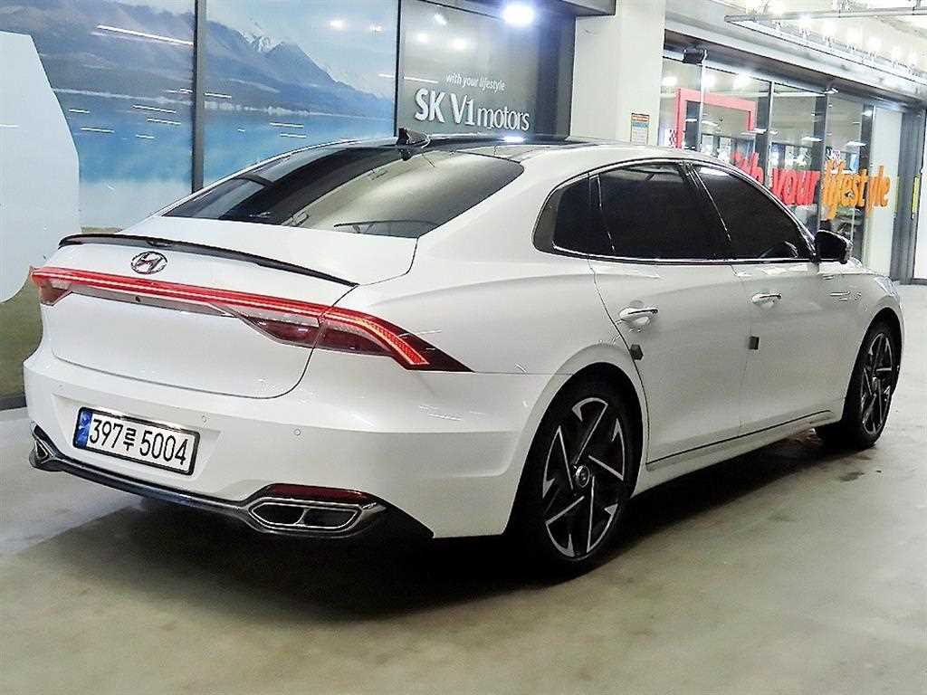 HYUNDAI Grandeur - Vista 5