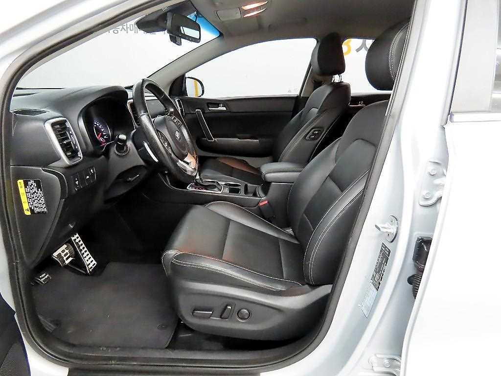 KIA Sportage - Vista 5