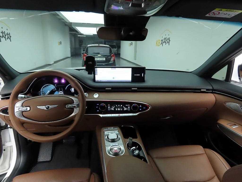 Genesis GV70 - Vista 6