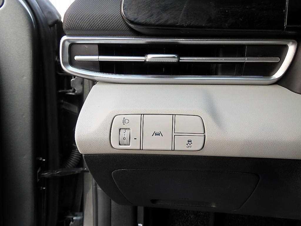 HYUNDAI Avante - Vista 12