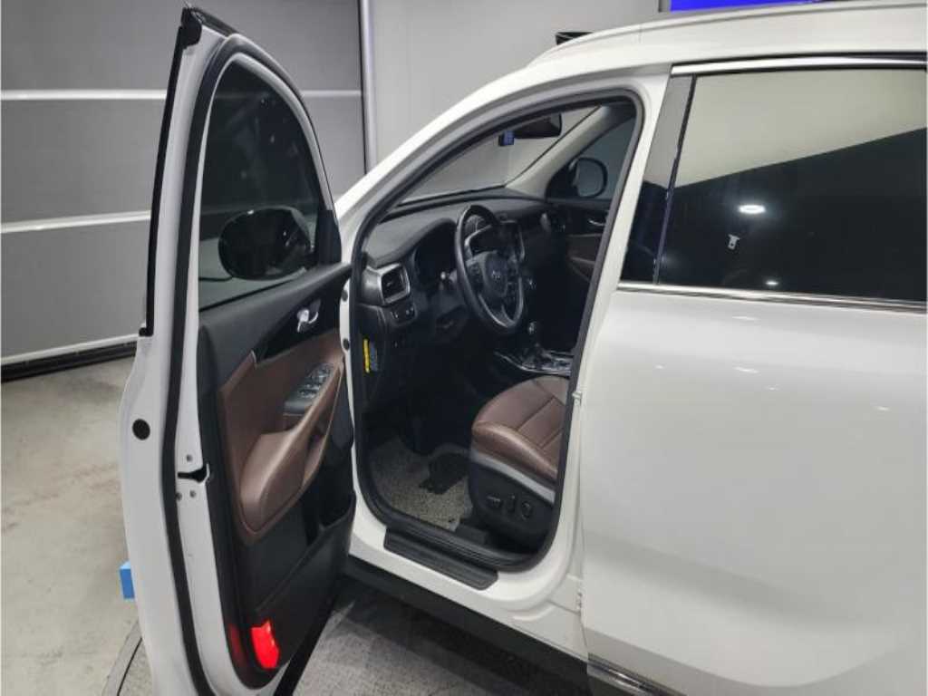 KIA Sorento - Vista 7