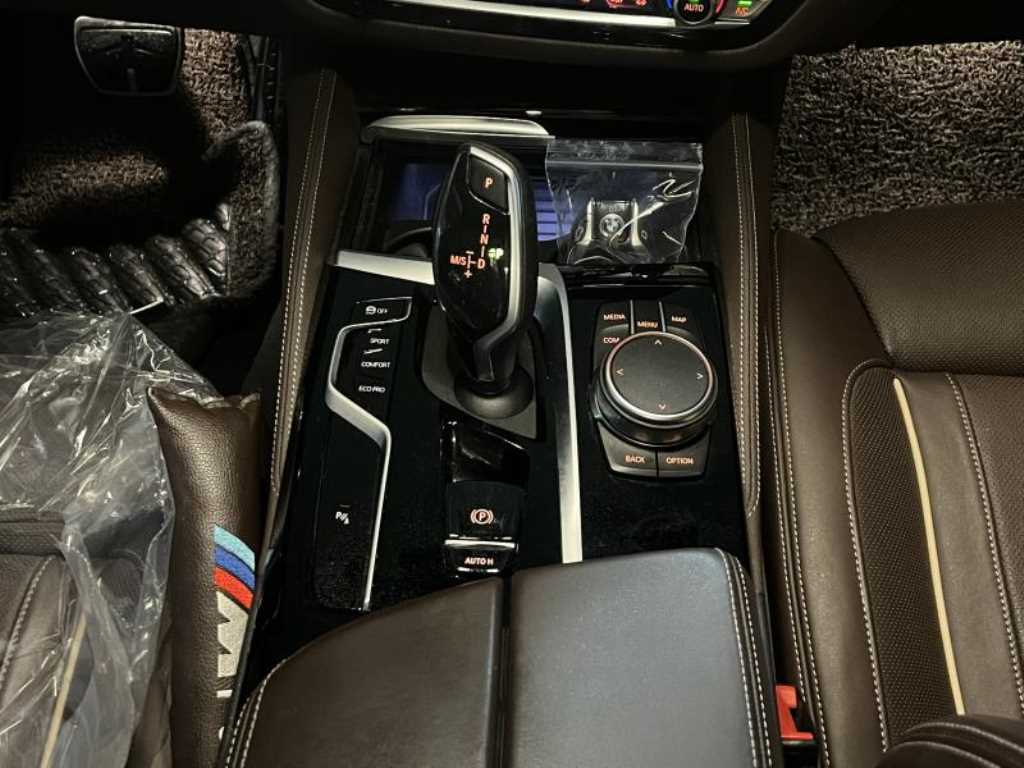 BMW 5 Series - Vista 11