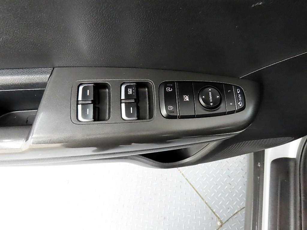 KIA Sportage - Vista 11