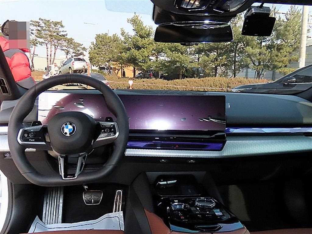BMW 5 Series - Vista 7