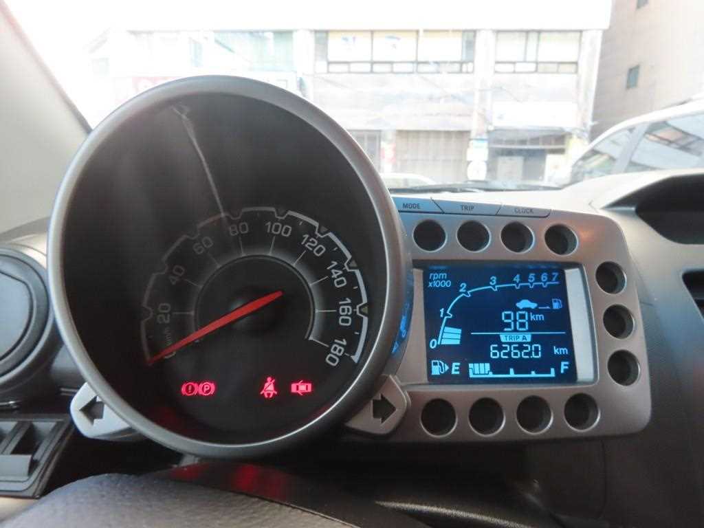 Chevrolet Spark - Vista 8